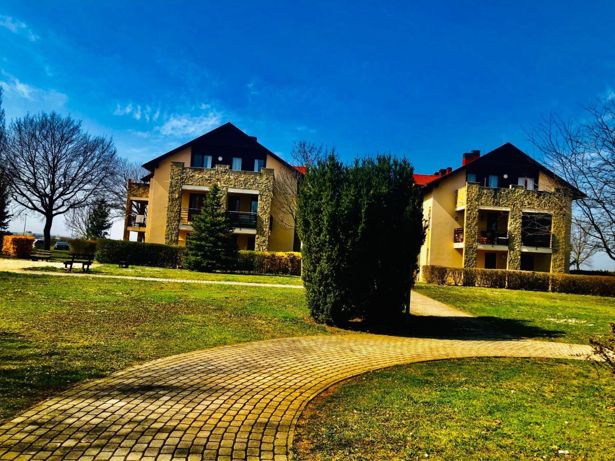 Birdland Apartman Buk Exterior photo
