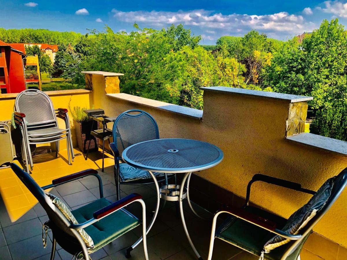 Birdland Apartman Buk Exterior photo